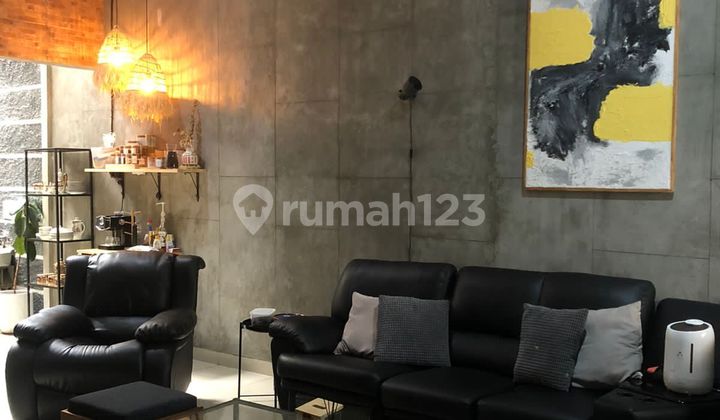 For Sale Aesthetic Townhouse in Jagakarsa Area