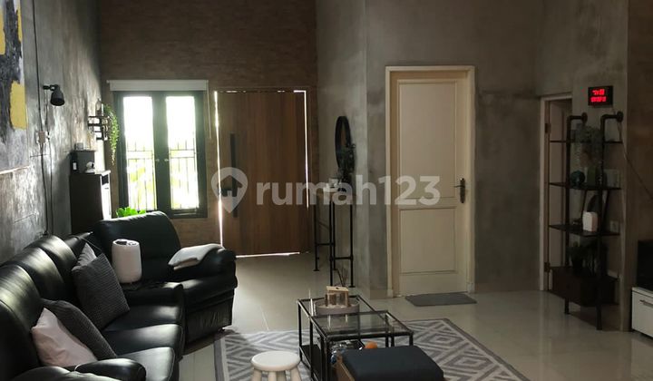 For Sale Aesthetic Townhouse in Jagakarsa Area 2