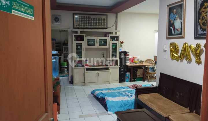 For Sale House in Kebayoran Lama Area Furnished 2