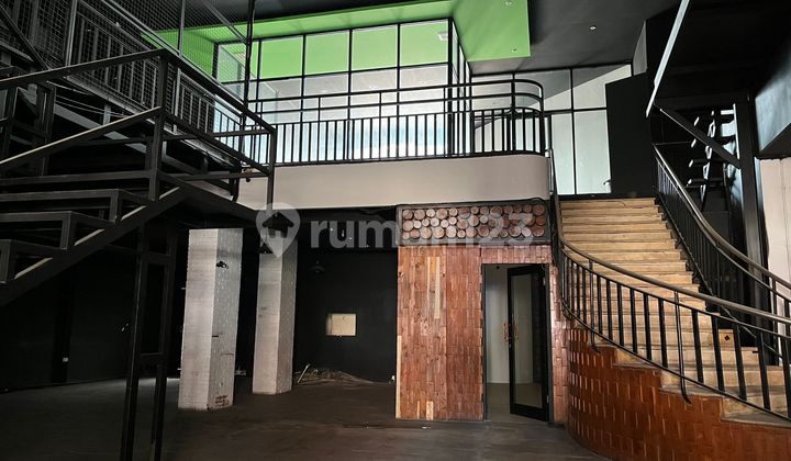 For Sale Commercial Building Mainrood 2