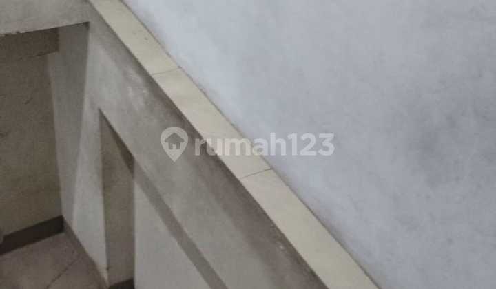 4-Story House Strategic Location Pluit Karang Molek 5x15 m 2