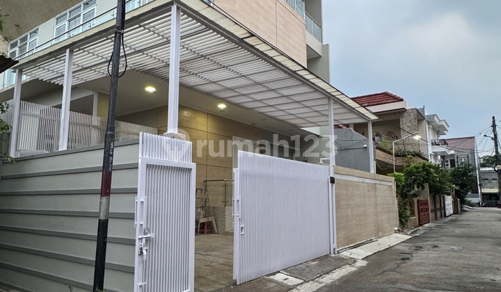 For Sale House Kelapa Gading