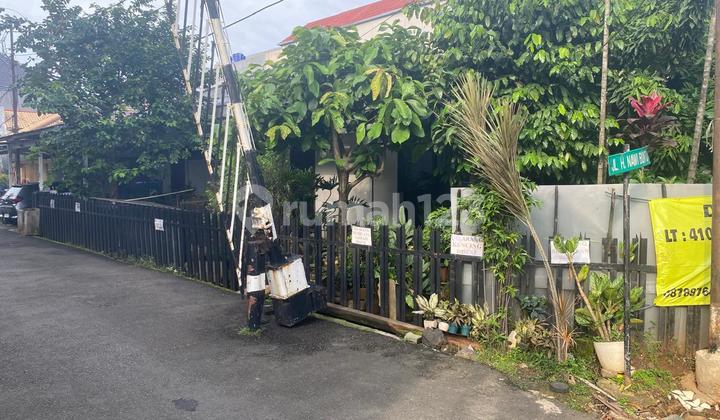 Rumah Tua Dijual di Haji Nawi