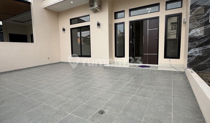 Rumah Lebar 10X15 Meter Jarang Ada Divilla Melati Mas Dijual Murah 2.6 M Nego 2