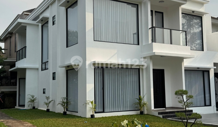 Hoek Brand New Foresta House - BSD City 7.45m Reduced to 7.3m
