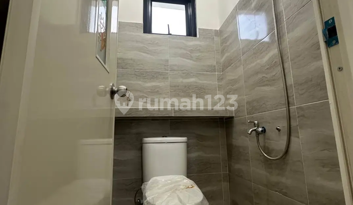 Di Jual Rumah Mewah Cantik di Daerah Utan Kayu Jakarta Timur 2