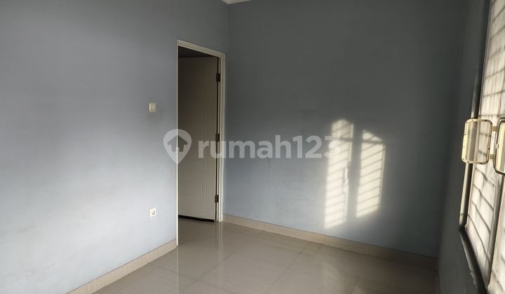 Di Sewakan Rumah 2 Lantai @ Grand Wisata 2