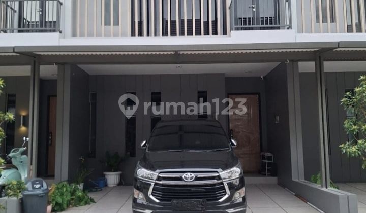 Di Sewa Rumah Full Furnised di Grand Wisata - Bekasi 2