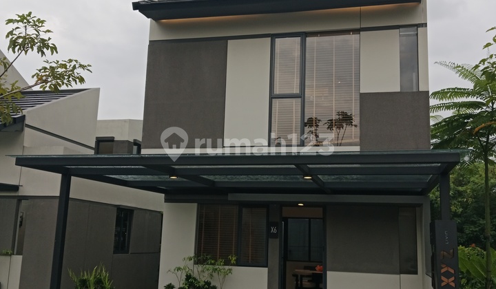Next to UNJ Campus, 3 Bedrooms, 2 Floors @Lippo Cikarang, Strategic Location 2