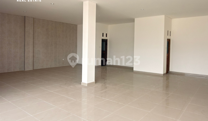 New Shop House in Renon Shopping Area New Shop House in Renon Shopping Area