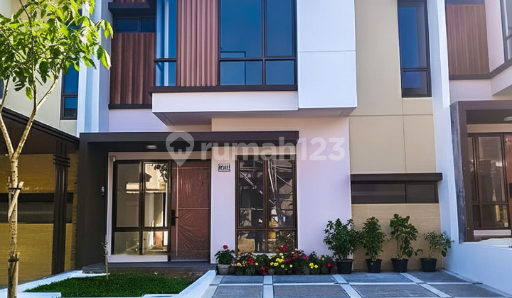 Rumah Baru Nyaman Dalam Cluster di Sentul