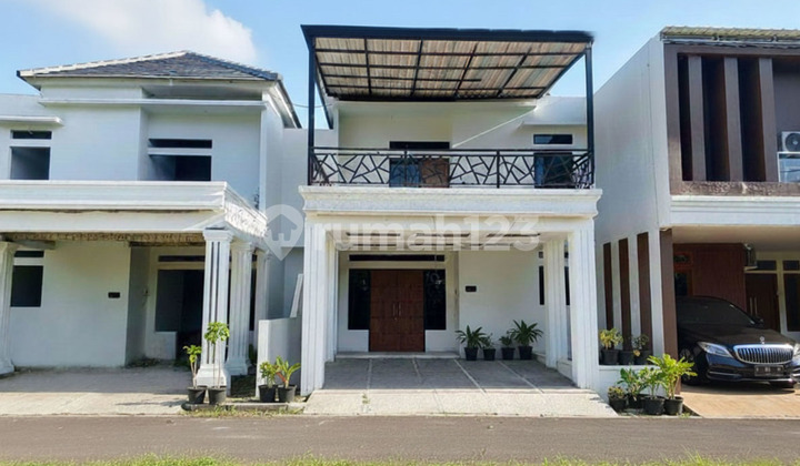 Rumah Mewah Baru Kolam Renang di Teluk Betung Rumah Mewah Baru Kolam Renang di Teluk Betung