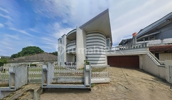 Rumah Second Lt 454 M2 View Laut di Teluk Betung Utara 2