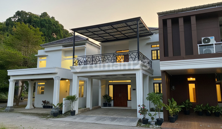 Rumah Baru Elit View Gunung di Bandar Lampung