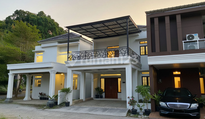 Rumah Mewah Baru Dalam Cluster di Teluk Betung Rumah Mewah Baru Dalam Cluster di Teluk Betung