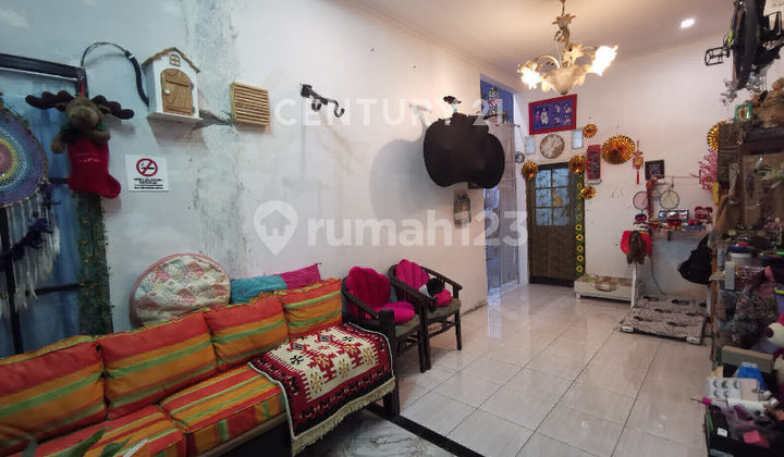 Rumah Cantik Eksotis Bagus Siap Huni Strategis 2