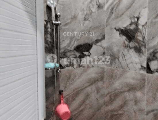 Rumah Tinggal 2 Lantai di Pendangan Sumber Kota Cirebon 2