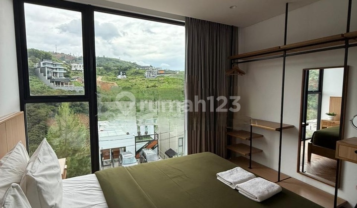 For Rent: Beautiful View Villa Dago Bandung For Rent: Beautiful View Villa Dago Bandung