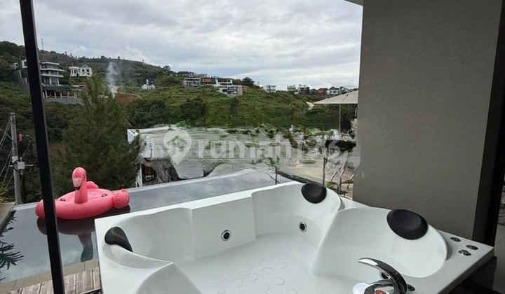 Beautiful View Villa for Sale in Dago Villa, Bandung