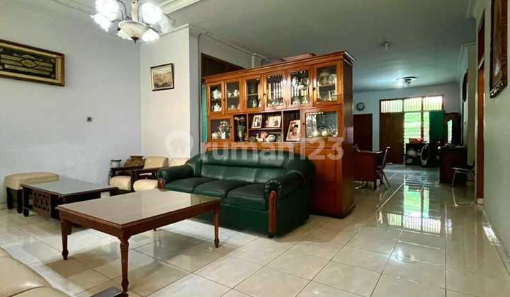 Rumah Second Terawat di Setiabudi Kuningan Jakarta Selatan 2