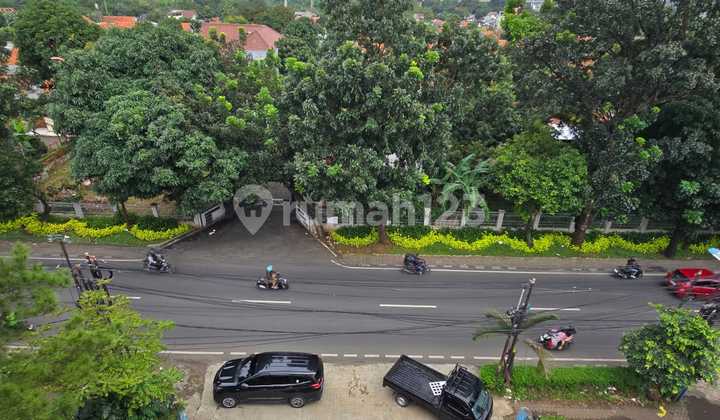 Ruko Second 3 Lantai di Cibubur Strategis Deket ke Tol Jagorawi Ruko Second 3 Lantai di Cibubur Strategis Deket ke Tol Jagorawi