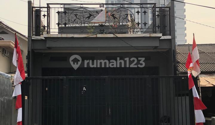 Rumah SHM di Kedoya, Jakarta Barat Rumah SHM di Kedoya, Jakarta Barat