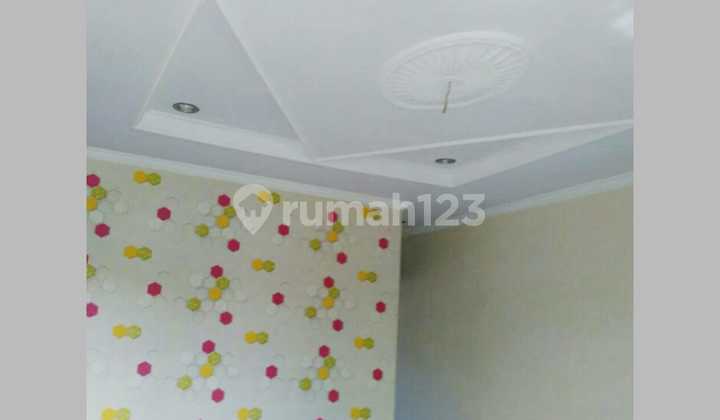 SHM-ready-to-live-in house in Meruya, West Jakarta 2