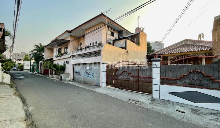 Rumah di jalan jeruk manis kebon jeruk jakarta barat