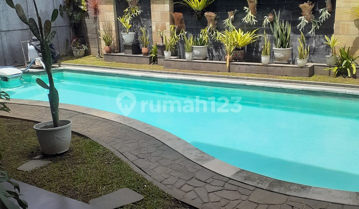 Rumah Pondok Hijau Bandung ada kolam renang Rumah Pondok Hijau Bandung ada kolam renang