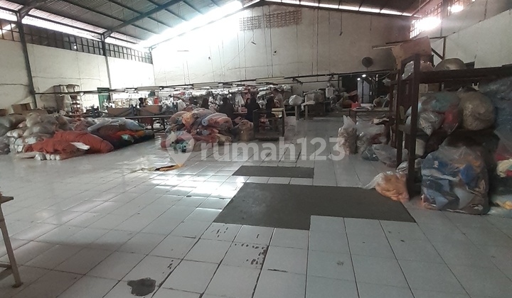 Gudang di Cibolerang Muka Lebar Gudang di Cibolerang Muka Lebar