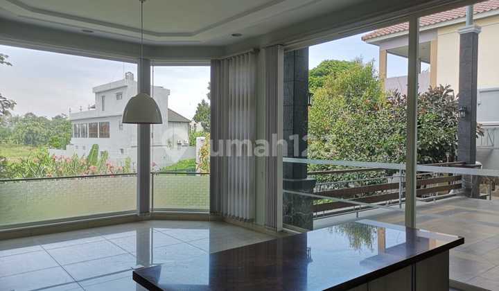 Rumah Modern Mewah View Danau di KBP 2