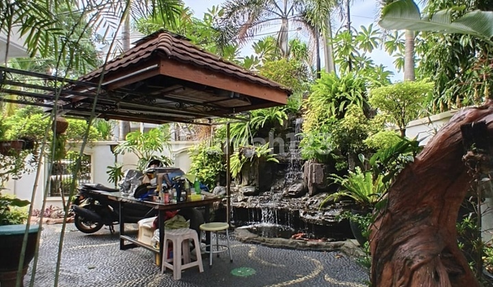 Dijual Rumah Hoek Siap Huni di Kelapa Gading. Full Furnished. bisa Nego