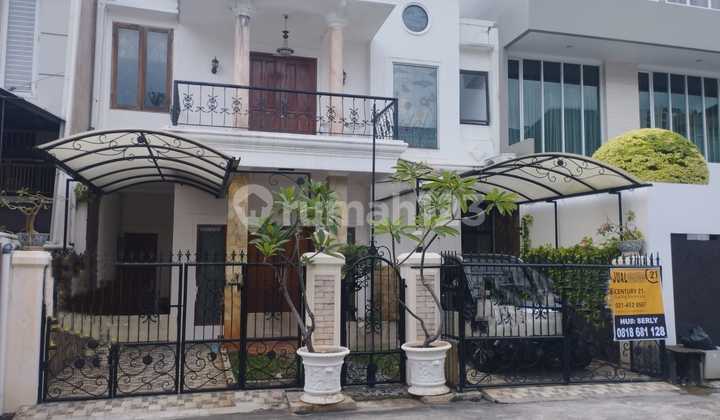 Rumah 2 Lantai Di Kelapa Gading. Shm Siap Huni Aman Rapi Terawat. Jalanan Lebar 3 Mobil. Strategis Dekat Mall Rumah 2 Lantai Di Kelapa Gading. Shm Siap Huni Aman Rapi Terawat. Jalanan Lebar 3 Mobil. Strategis Dekat Mall