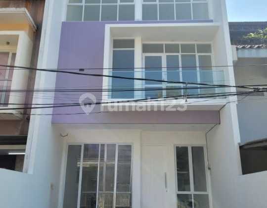 Jual Rumah 3.5 Lantai Kelapa Gading