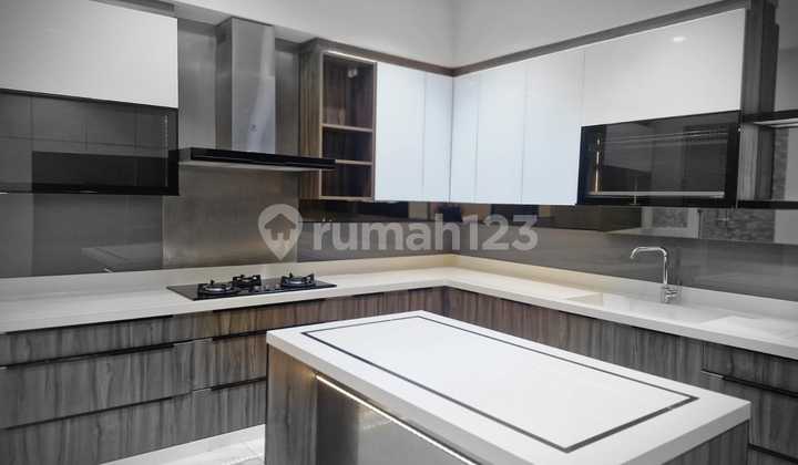 Dijual Rumah Cantik Kelapa Gading Lokasi Dekat Boulevard