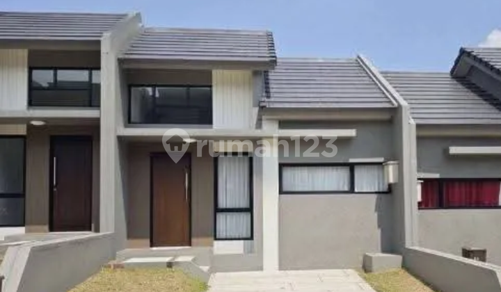 Rumah Bagus Di Komplek Perumahan Asri Di Tengah Kota Bogor