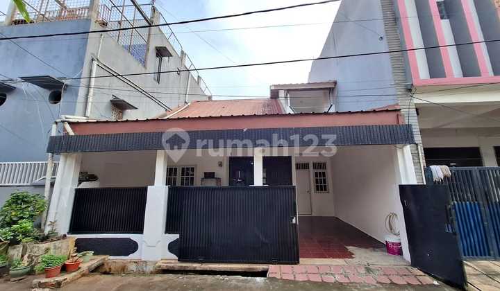 Rumah 2 Lantai, SHM Lb.150. 4Kt, 1 Km Tol, Pusat Kuliner Rumah 2 Lantai, SHM Lb.150. 4Kt, 1 Km Tol, Pusat Kuliner