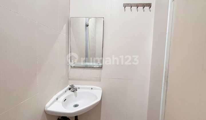 Active Boarding House Fully Occupied Suitable for Investment Location Near University 2