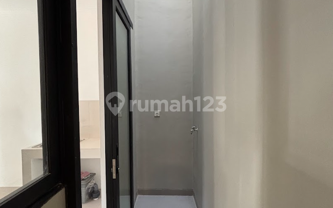 Rumah 2 lantai milenial 6x10 m - siap huni 