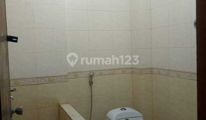 Ruko 4.5 Lantai Lokasi Ramai Tambora Jakbar