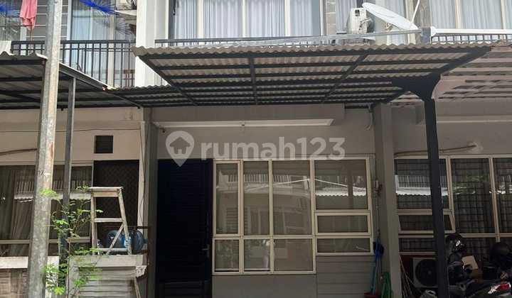 Rumah 2 Lantai Furnished di Pik 1 Sudah SHM Rumah 2 Lantai Furnished di Pik 1 Sudah SHM