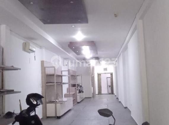 For Sale: Long Shop House in Toko Tiga, 4 X 35 M 2