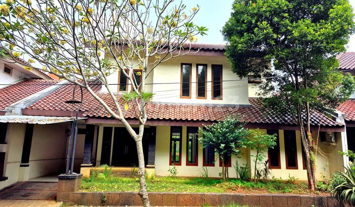 Di Jual Rumah 2 Lantai Homie Terawat Asri Bintaro Halaman Luas