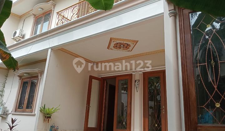 Dijual Rumah 2 Lantai Bagus dan Luas Ada Halaman Belakang di Rc Veteran Pesanggrahan (Im)