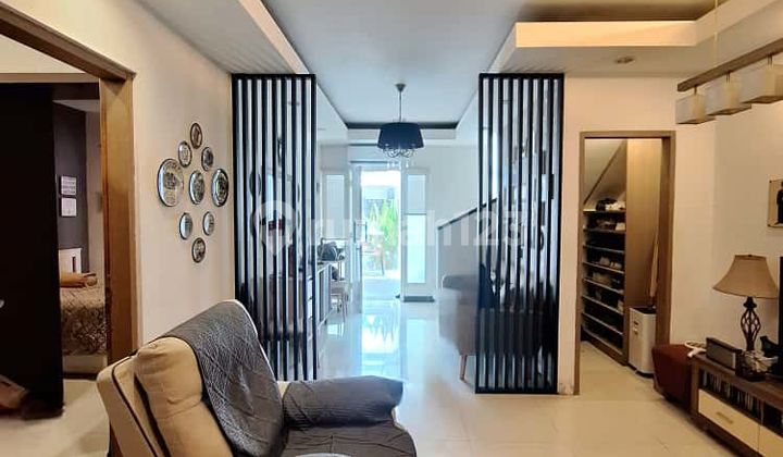 Rumah Cantik 2,5 Lt Emerald Townhouse Bintaro Terawat Siap Huni