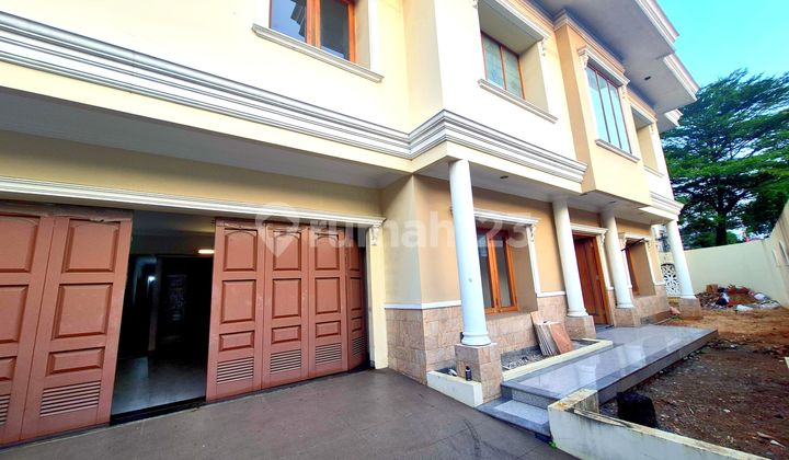 Rumah Cantik Modern Classic Radio Dalam Gandaria Jakarta Selatan Rumah Cantik Modern Classic Radio Dalam Gandaria Jakarta Selatan