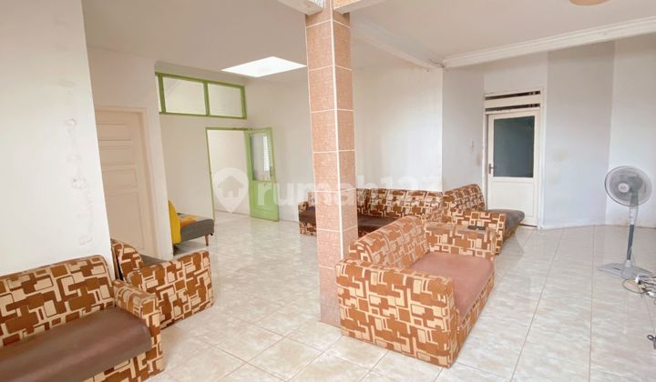 Rumah di Jalan Besar bisa Usaha Dekat Bintaro Plaza