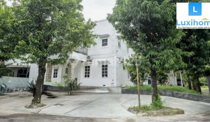 For Sale 2-Storey Boarding House with 23 Rooms in Meadow Green Lippo Cikarang, Guaranteed Profit !!