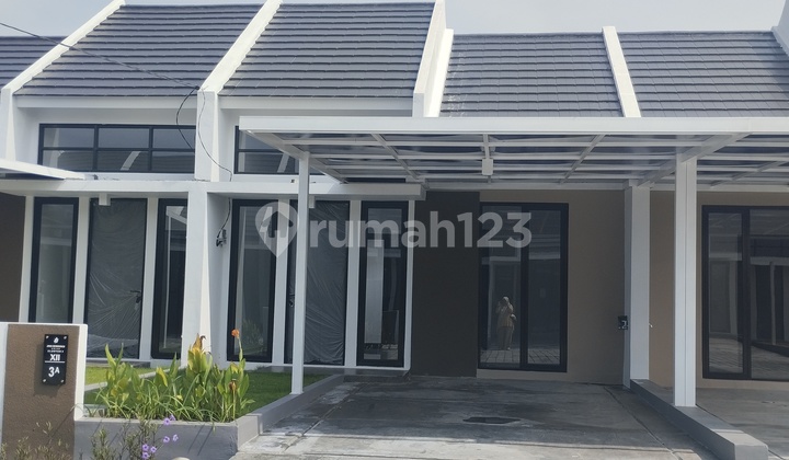 Modern House with Low Down Payment, Light Installments, Comfortable and Secure