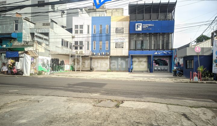 Dijual Ruko 3 Lantai Full Furnished di Cipete Raya Jaksel Dijual Ruko 3 Lantai Full Furnished di Cipete Raya Jaksel